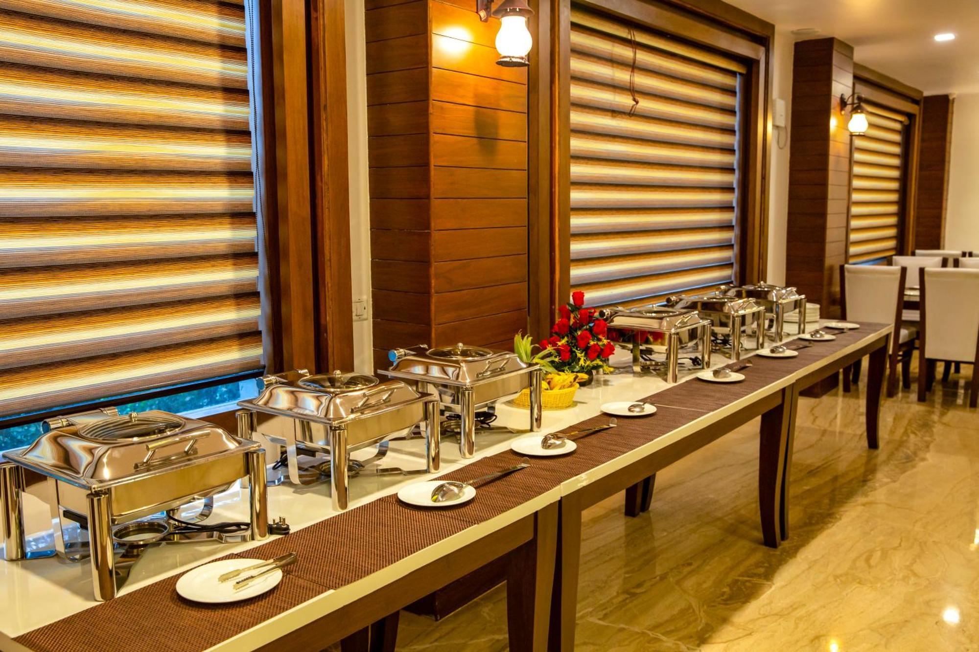 Spree Hotel Agra - Walking Distance To Tajmahal Esterno foto