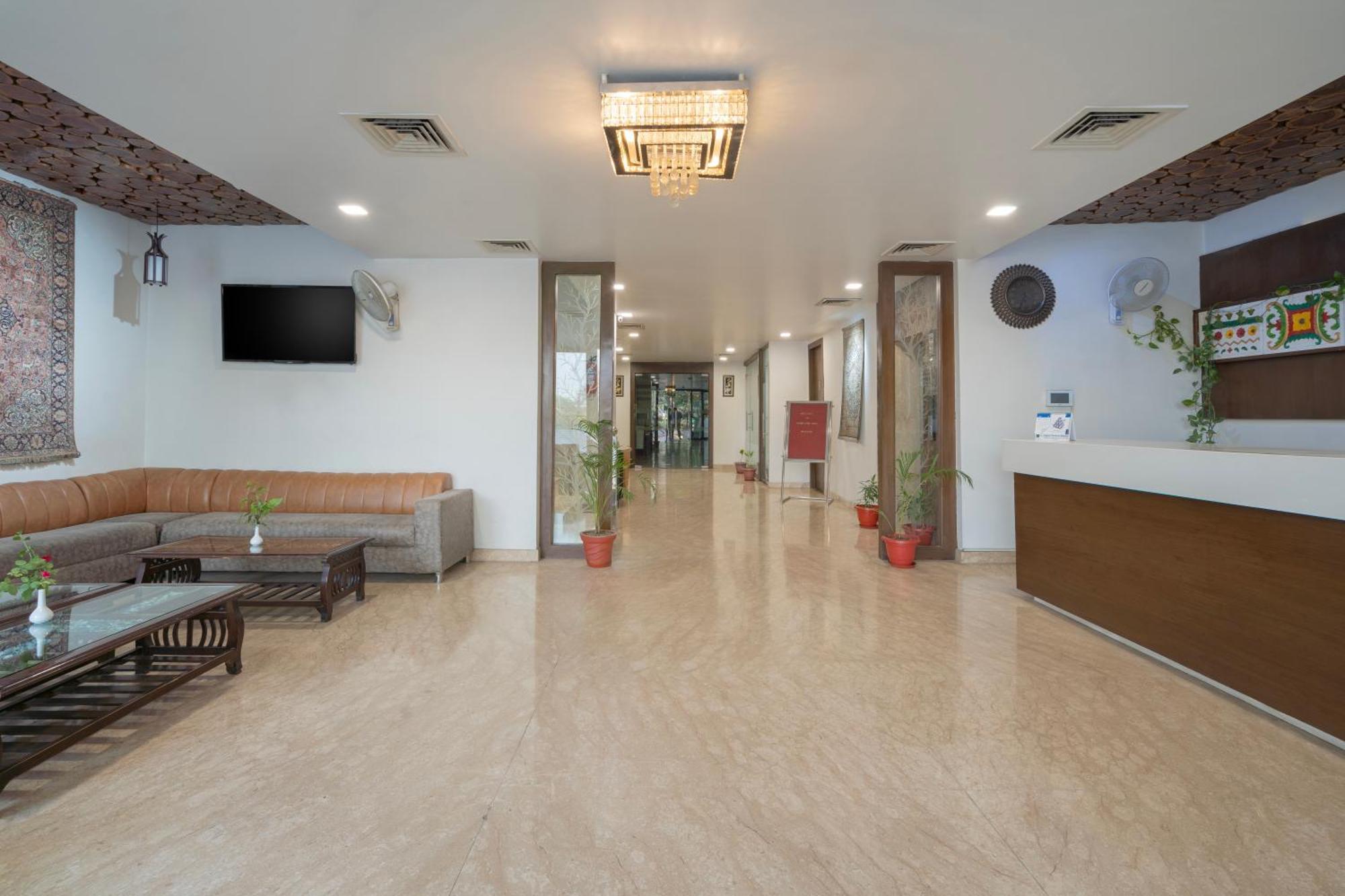 Spree Hotel Agra - Walking Distance To Tajmahal Esterno foto