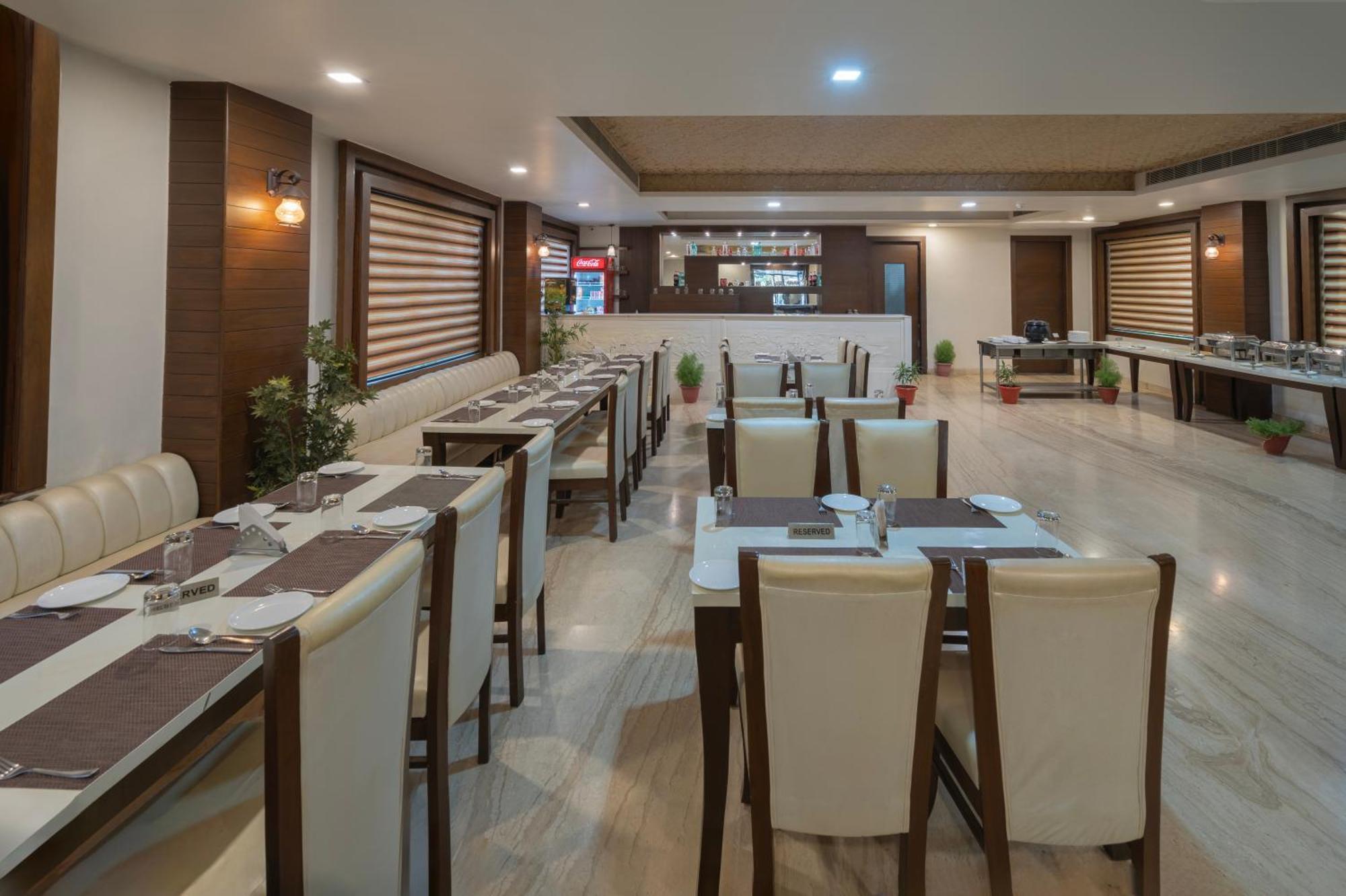 Spree Hotel Agra - Walking Distance To Tajmahal Esterno foto